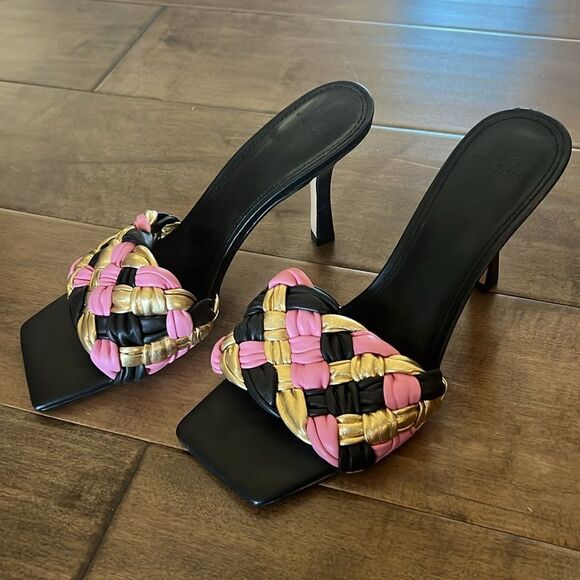 Marc Fisher Square-Toe Heeled Mules Open Toe Black Pink Gold Woven Leather NEW - Picture 3 of 7